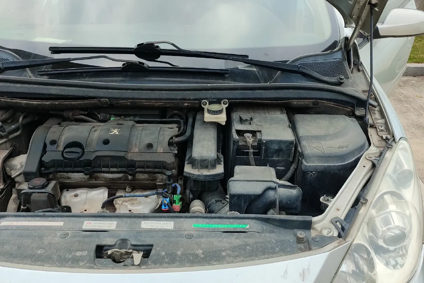 2010 Peugeot 307 1.6L 106HP L4 5MT,autocango,china used car exporter,china ev exporter,chinese used car exporter,chinese used ev exporter