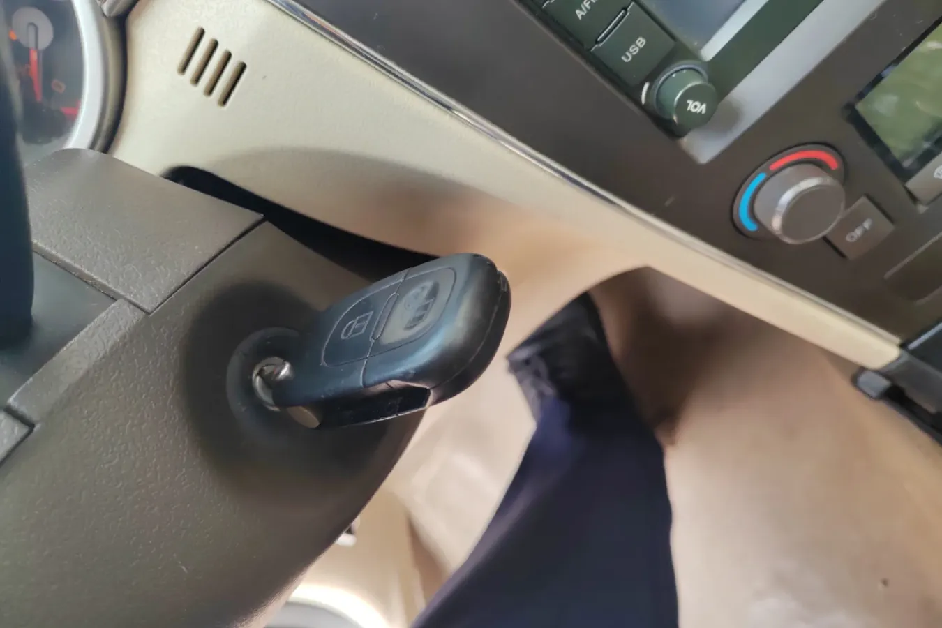 2009 DongFeng Aeolus S30 1.6L 106HP L4 4AT,autocango,china used car exporter,china ev exporter,chinese used car exporter,chinese used ev exporter