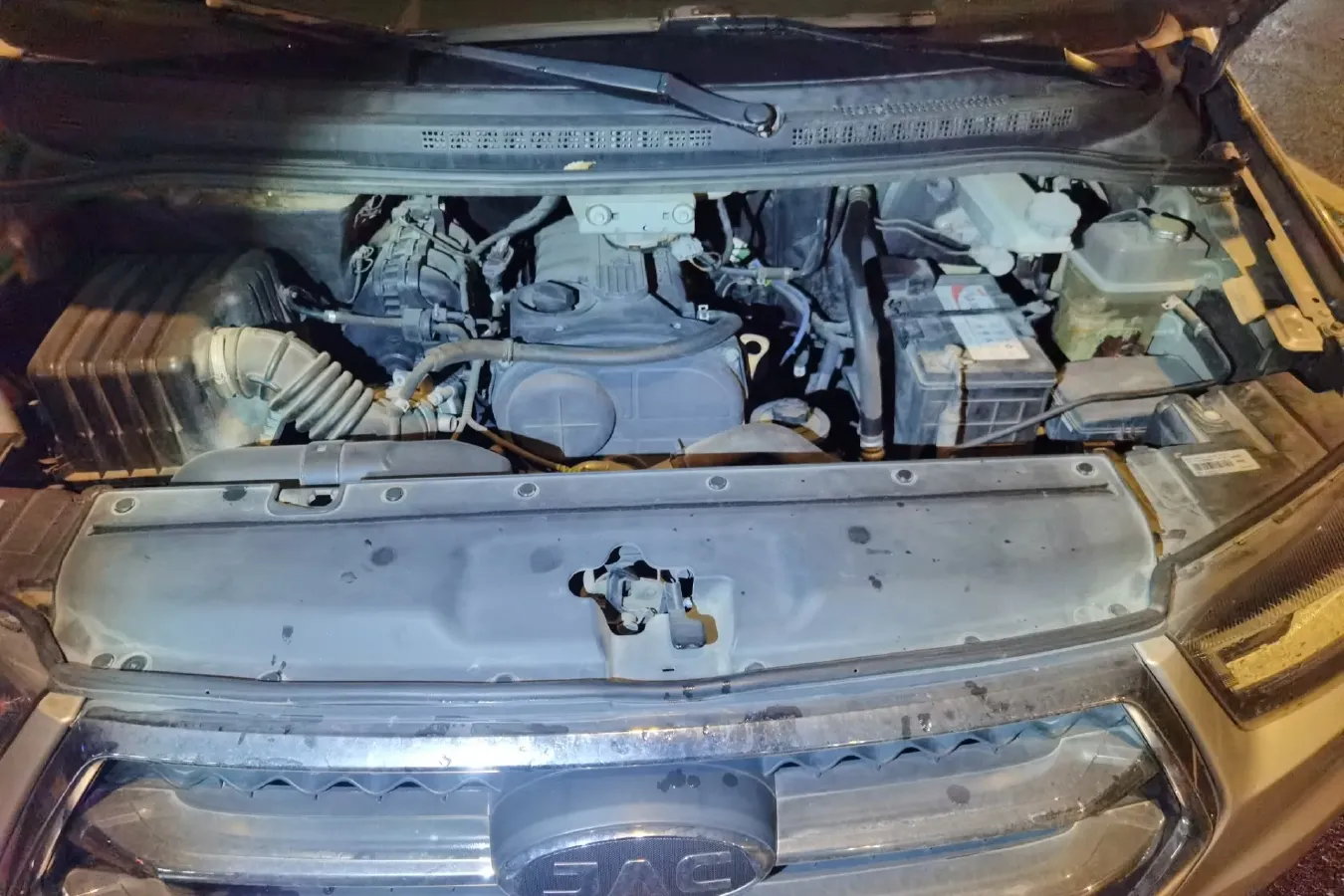 2016 JAC Refine M4 2.0L 147HP L4 5MT,autocango,china used car exporter,china ev exporter,chinese used car exporter,chinese used ev exporter