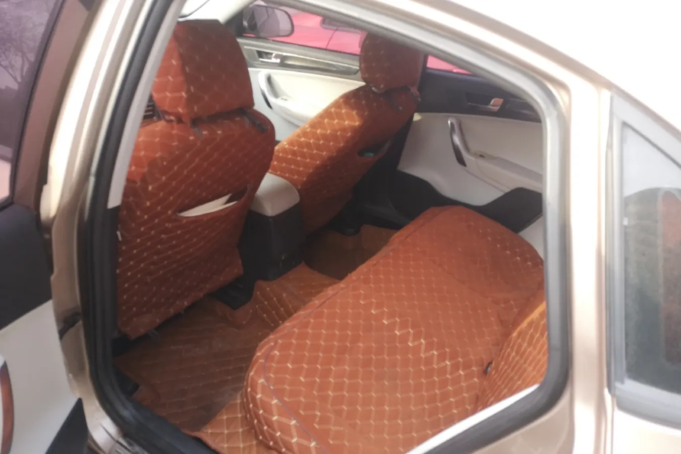 2011 Brilliance Auto H530 1.6L 118HP L4 5AT,autocango,china used car exporter,china ev exporter,chinese used car exporter,chinese used ev exporter