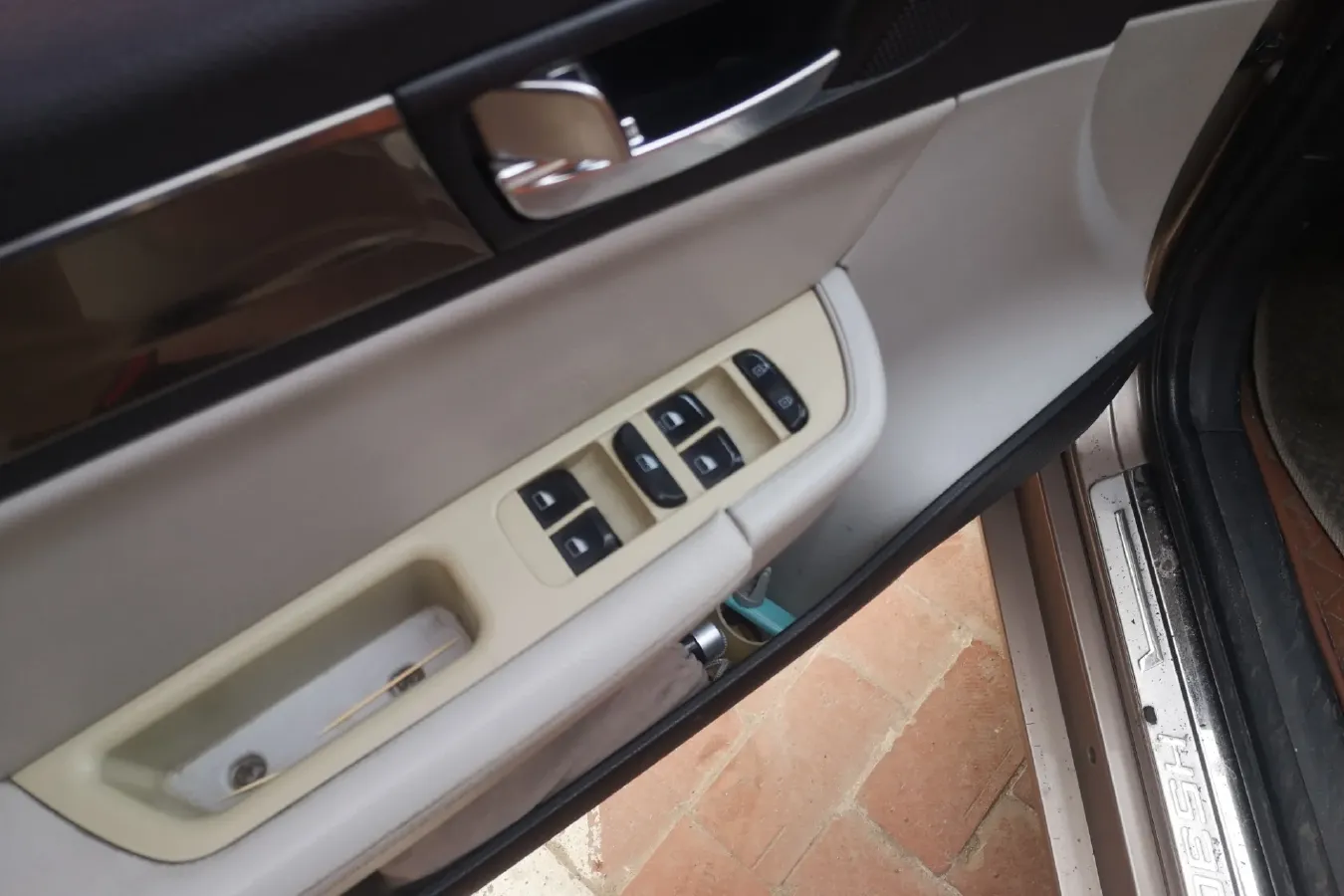 2011 Brilliance Auto H530 1.6L 118HP L4 5AT,autocango,china used car exporter,china ev exporter,chinese used car exporter,chinese used ev exporter