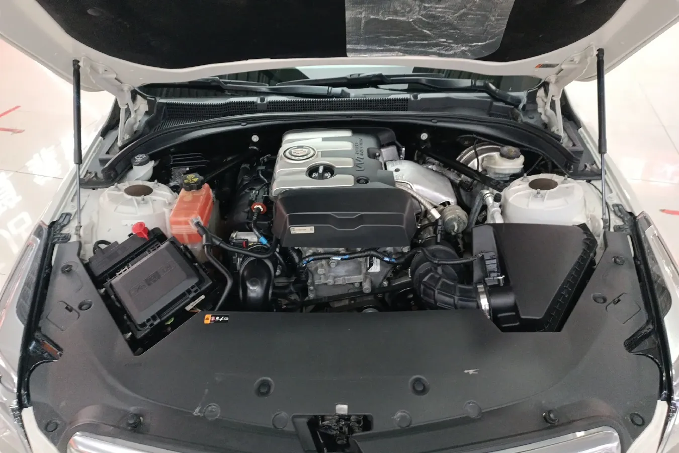 2014 Cadillac ATS 2.0T 276HP L4 6AT,autocango,china used car exporter,china ev exporter,chinese used car exporter,chinese used ev exporter