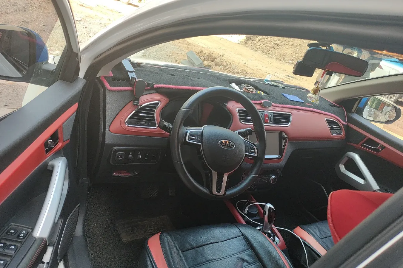 2017 JAC iEV7S BEV 39KWH,autocango,china used car exporter,china ev exporter,chinese used car exporter,chinese used ev exporter