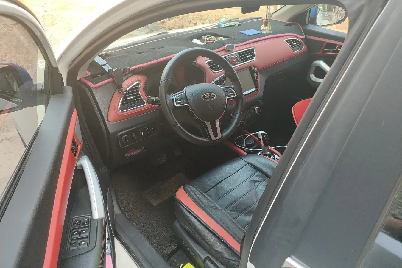 2017 JAC iEV7S BEV 39KWH,autocango,china used car exporter,china ev exporter,chinese used car exporter,chinese used ev exporter