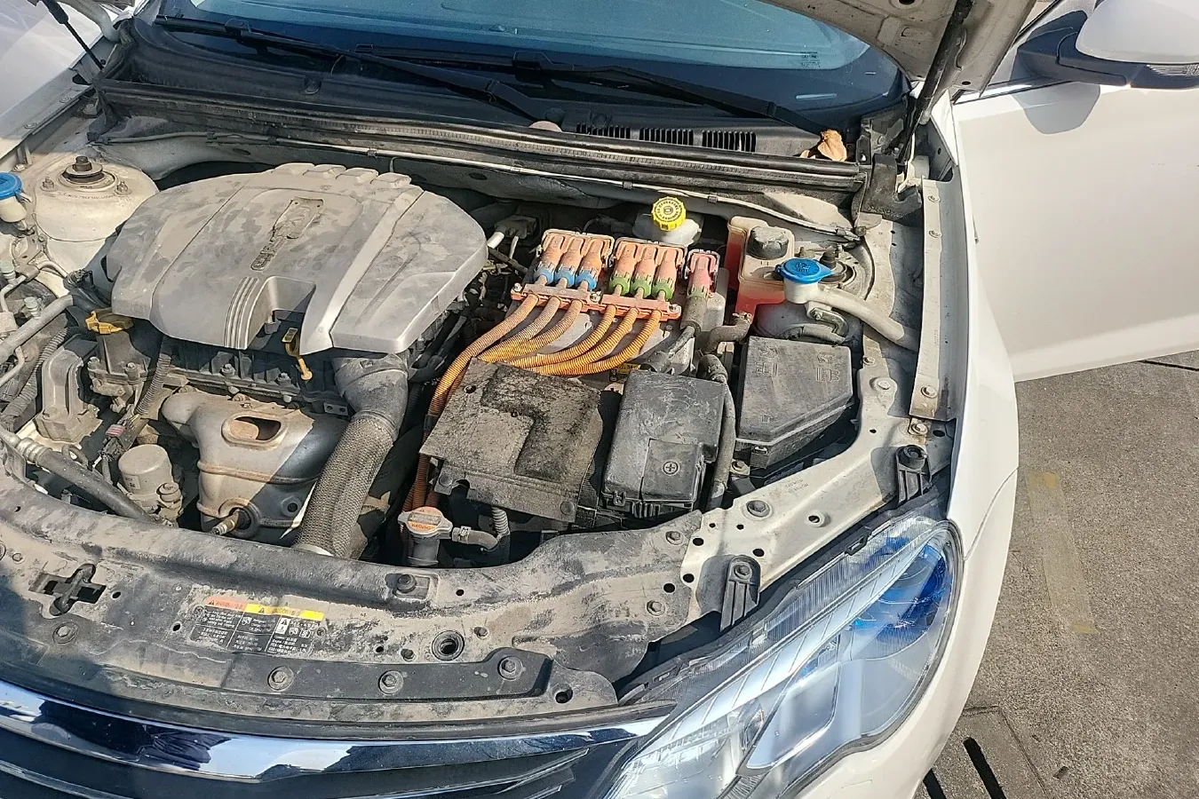 2014 Roewe e550 1.5L 109HP L4 2AT PHEV 11.8KWH,autocango,china used car exporter,china ev exporter,chinese used car exporter,chinese used ev exporter