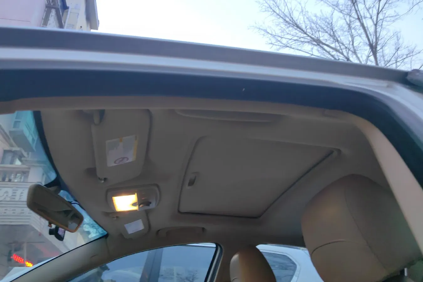 2012 Roewe 550 1.8L 133HP L4 5AT,autocango,china used car exporter,china ev exporter,chinese used car exporter,chinese used ev exporter