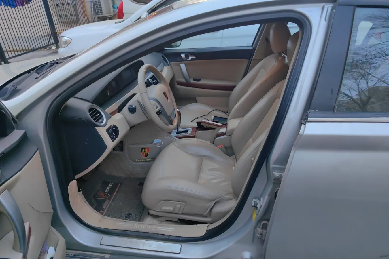 2012 Roewe 550 1.8L 133HP L4 5AT,autocango,china used car exporter,china ev exporter,chinese used car exporter,chinese used ev exporter