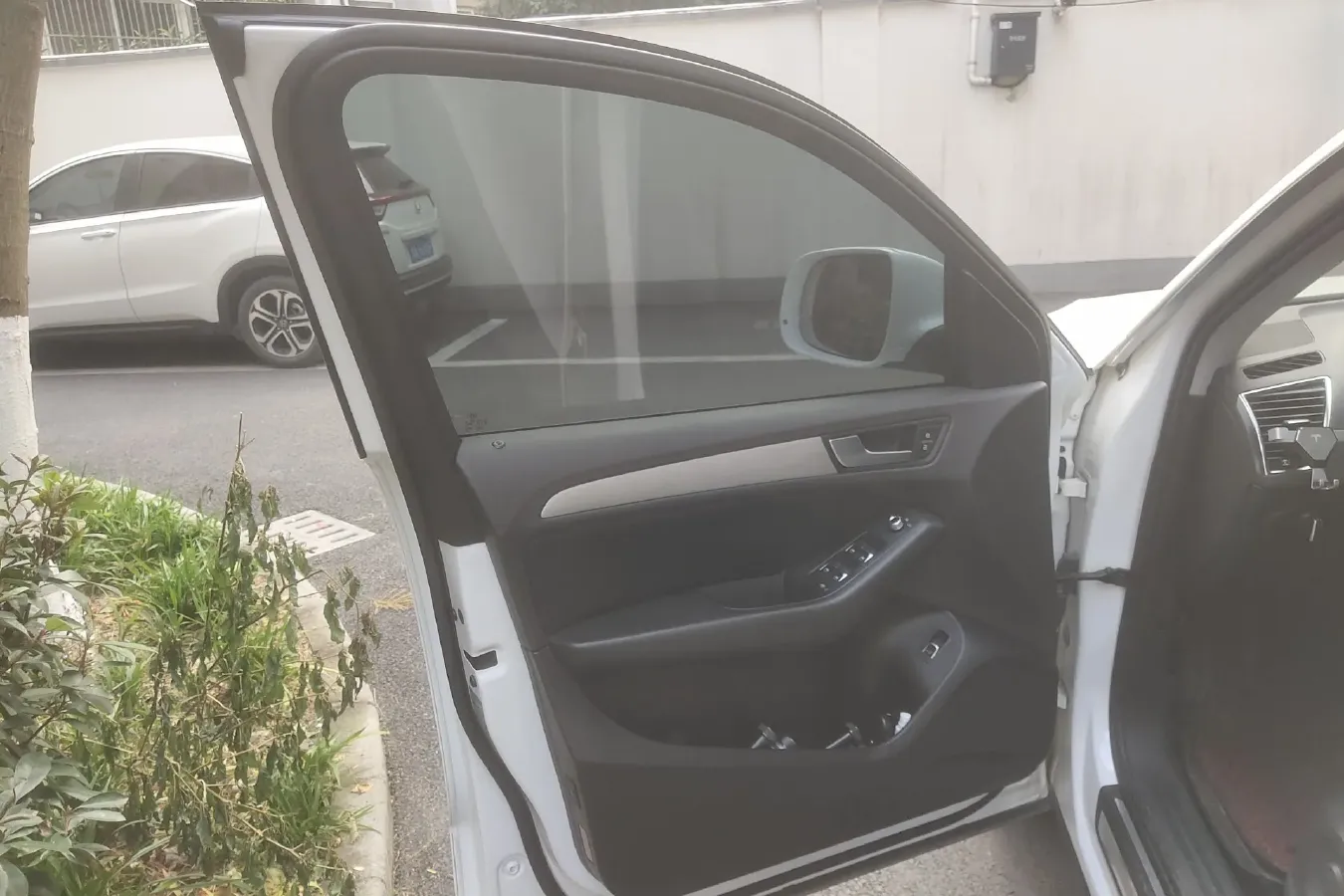 2015 Audi Q5 2.0T 224HP L4 8AT,autocango,china used car exporter,china ev exporter,chinese used car exporter,chinese used ev exporter