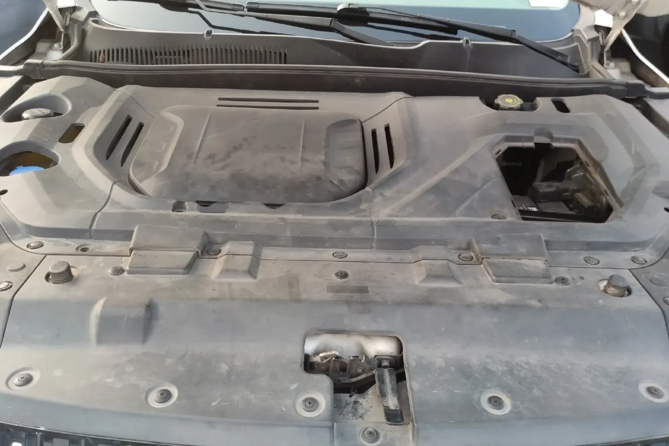 2018 Leopaard Mattu 1.6T 200HP L4 6DCT,autocango,china used car exporter,china ev exporter,chinese used car exporter,chinese used ev exporter