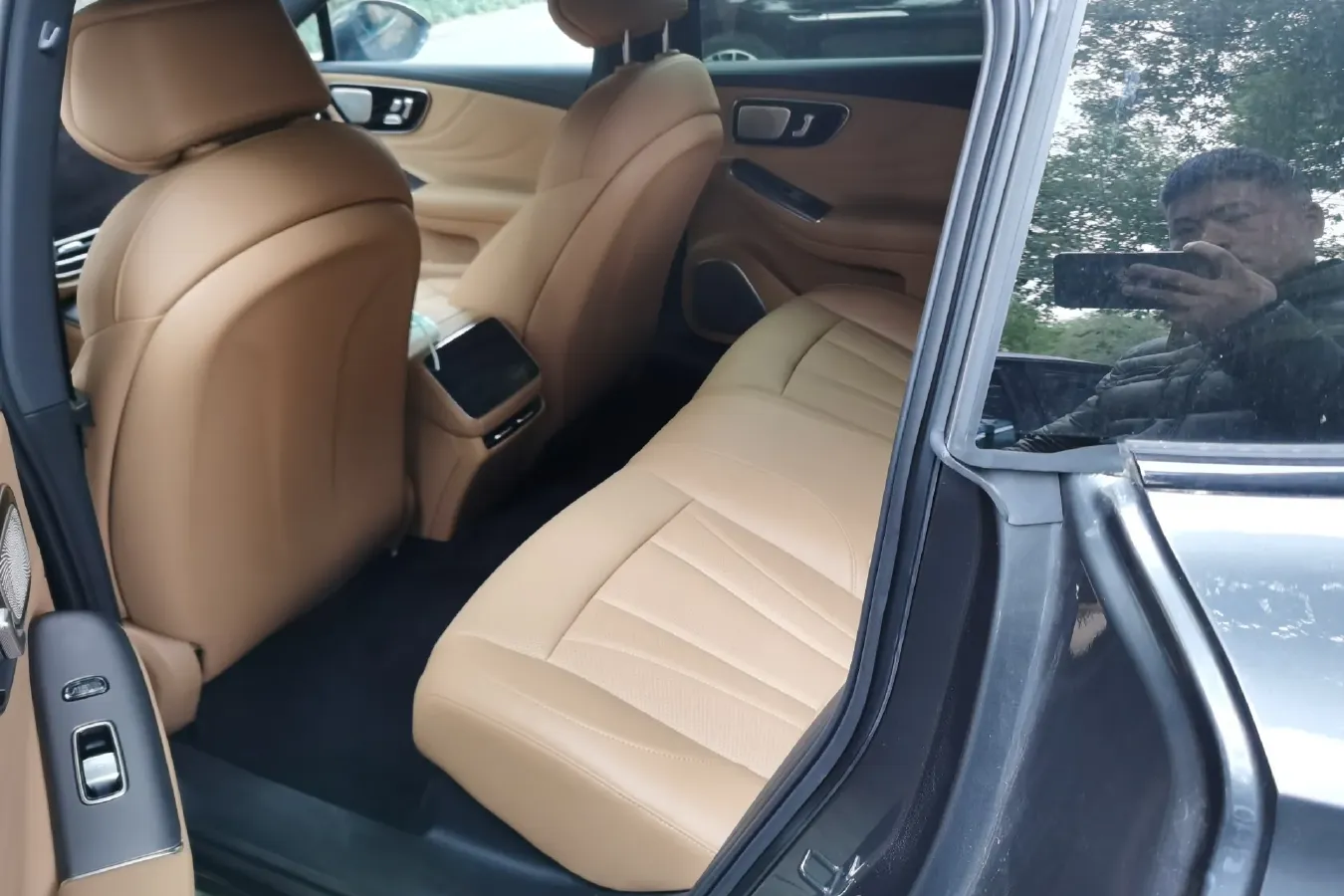 2023 Rising Auto F7 BEV 77KWH,autocango,china used car exporter,china ev exporter,chinese used car exporter,chinese used ev exporter