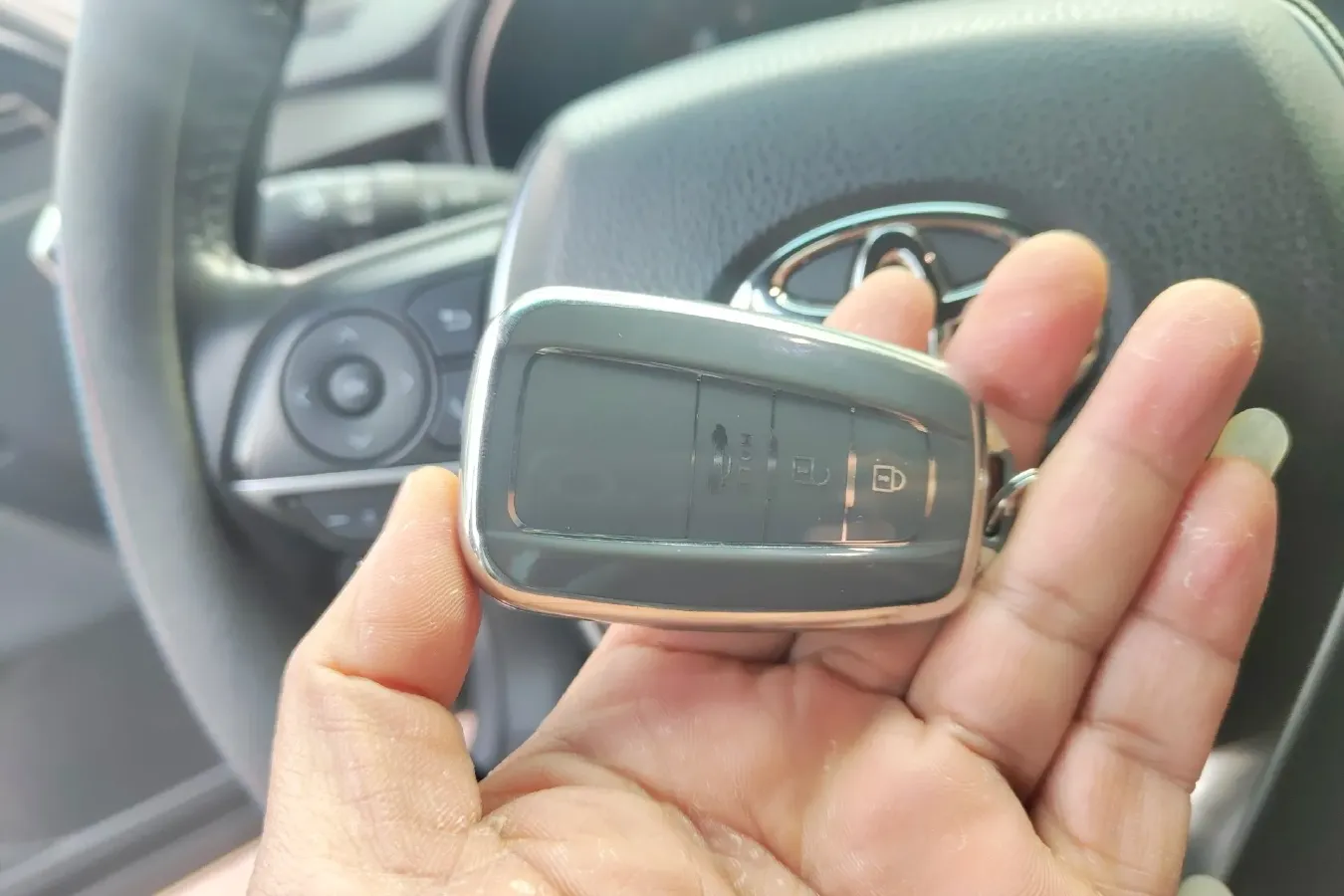 2022 Toyota Avalon 2.5L 209HP L4 8AT,autocango,china used car exporter,china ev exporter,chinese used car exporter,chinese used ev exporter