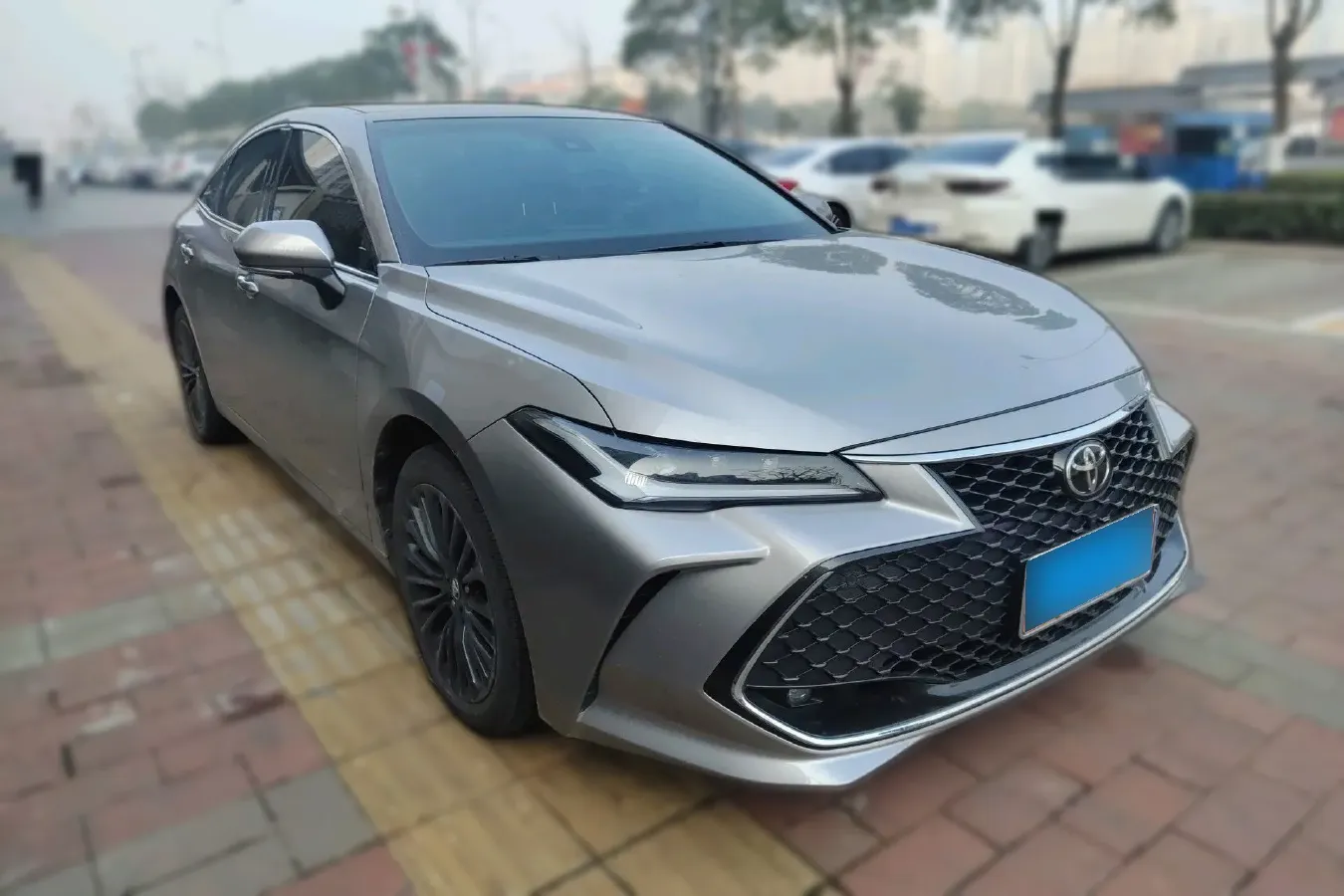 2022 Toyota Avalon 2.5L 209HP L4 8AT,autocango,china used car exporter,china ev exporter,chinese used car exporter,chinese used ev exporter