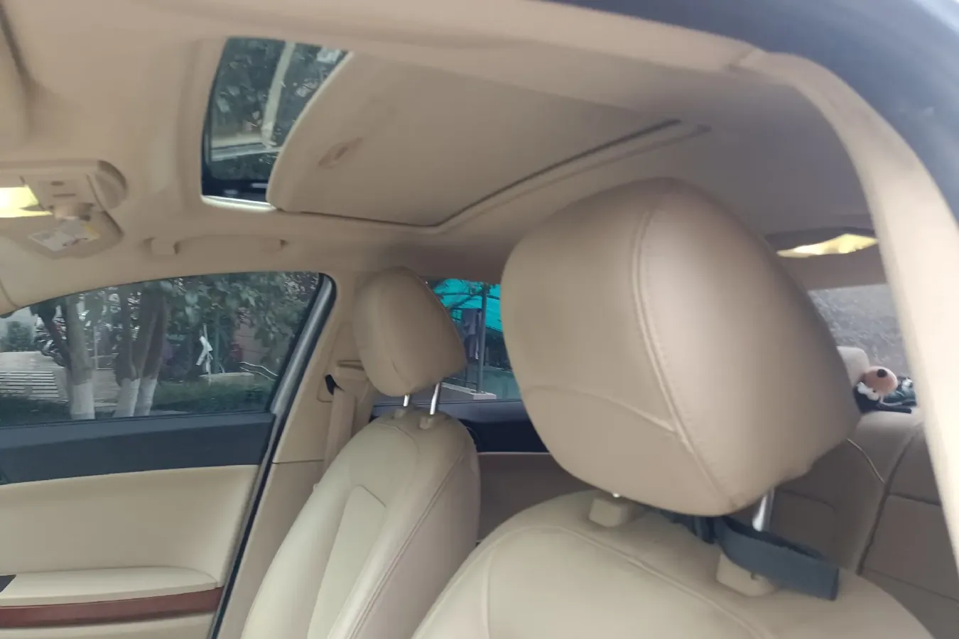 2010 Roewe 550 1.8L 133HP L4 5AT,autocango,china used car exporter,china ev exporter,chinese used car exporter,chinese used ev exporter