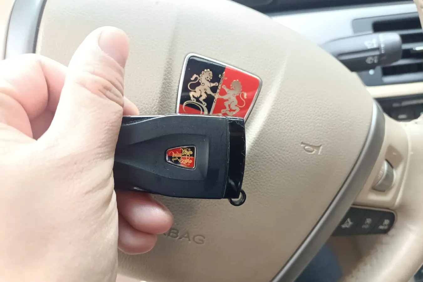 2010 Roewe 550 1.8L 133HP L4 5AT,autocango,china used car exporter,china ev exporter,chinese used car exporter,chinese used ev exporter