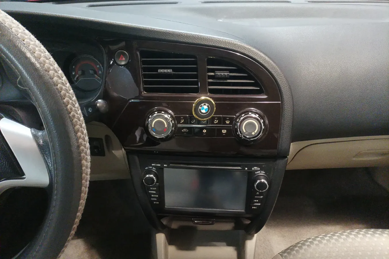 2014 Soueast V3 1.5L 120HP L4 5MT,autocango,china used car exporter,china ev exporter,chinese used car exporter,chinese used ev exporter