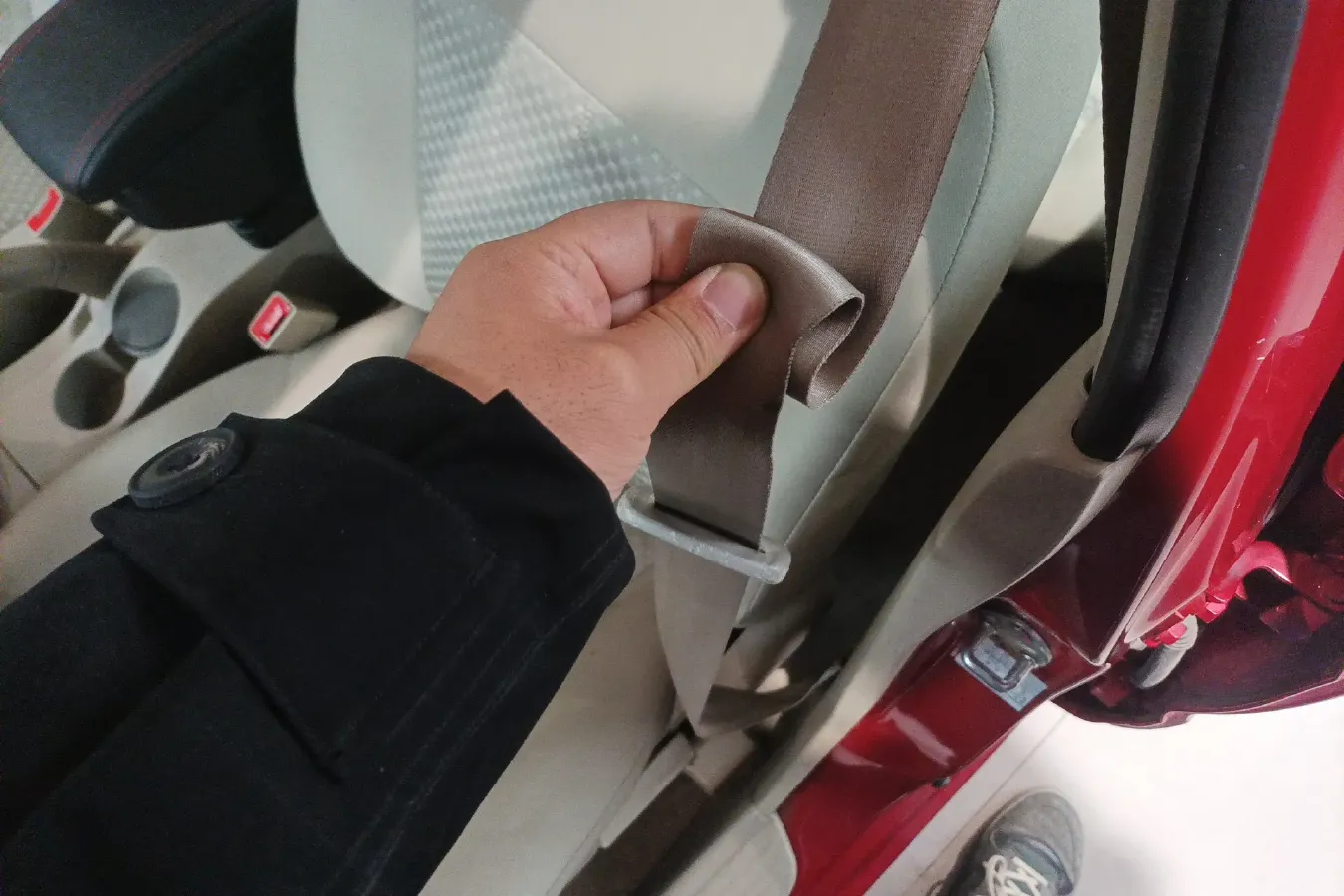 2014 Soueast V3 1.5L 120HP L4 5MT,autocango,china used car exporter,china ev exporter,chinese used car exporter,chinese used ev exporter