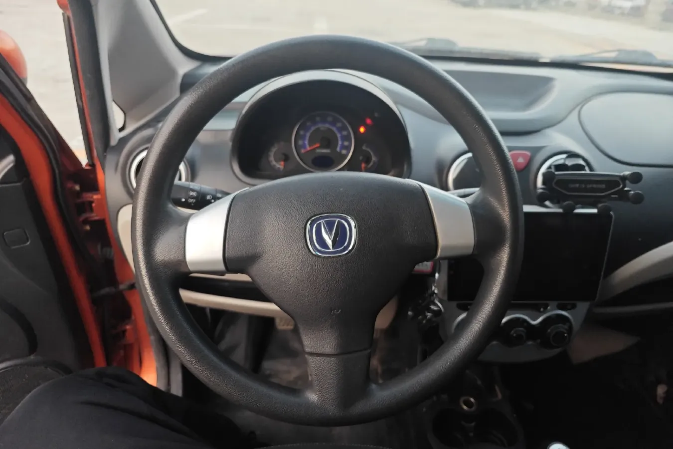 2012 ChangAn BenBen MINI 1.0L 69HP L4 5MT,autocango,china used car exporter,china ev exporter,chinese used car exporter,chinese used ev exporter