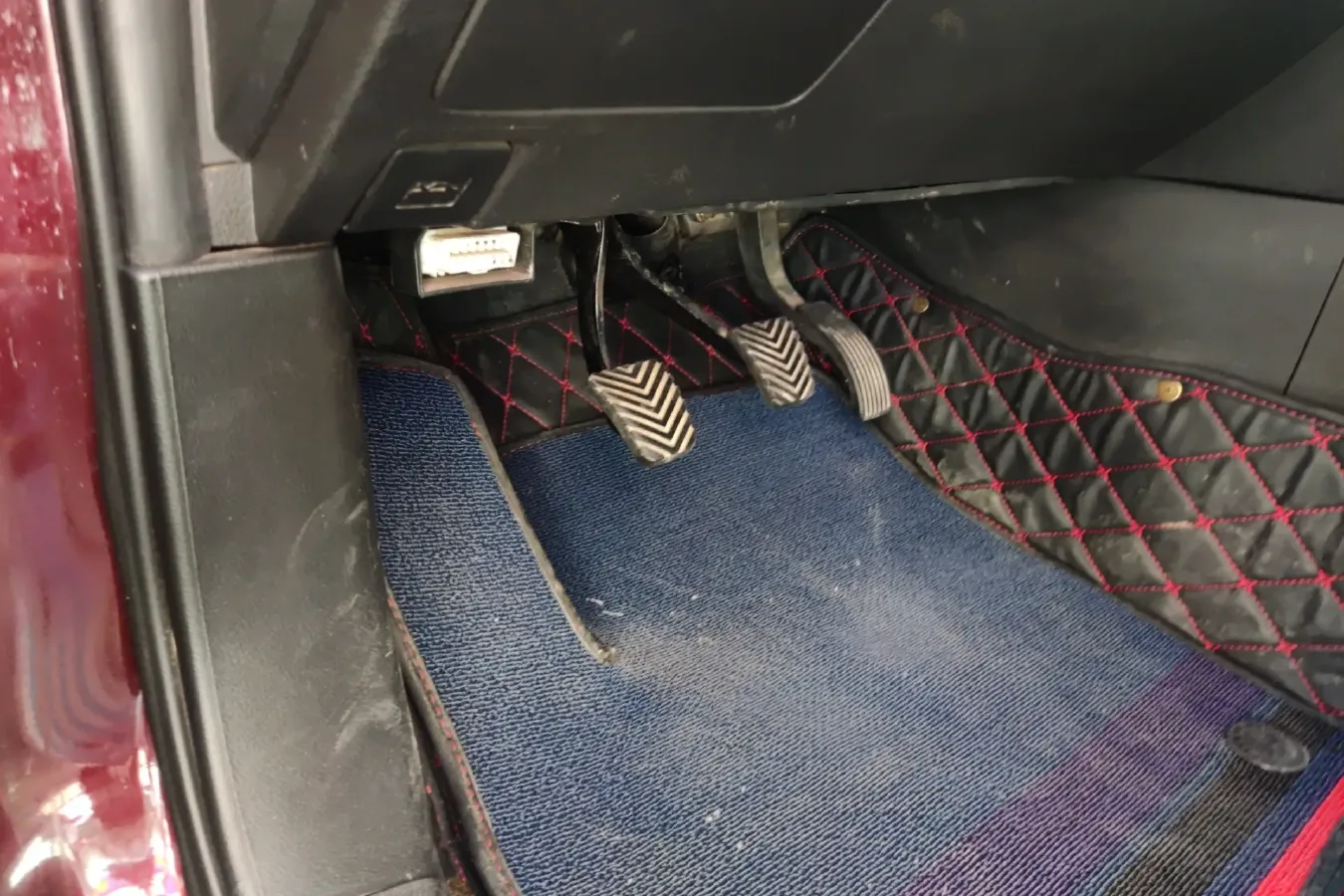 2015 Leopaard CS10 2.0T 177HP L4 6MT,autocango,china used car exporter,china ev exporter,chinese used car exporter,chinese used ev exporter