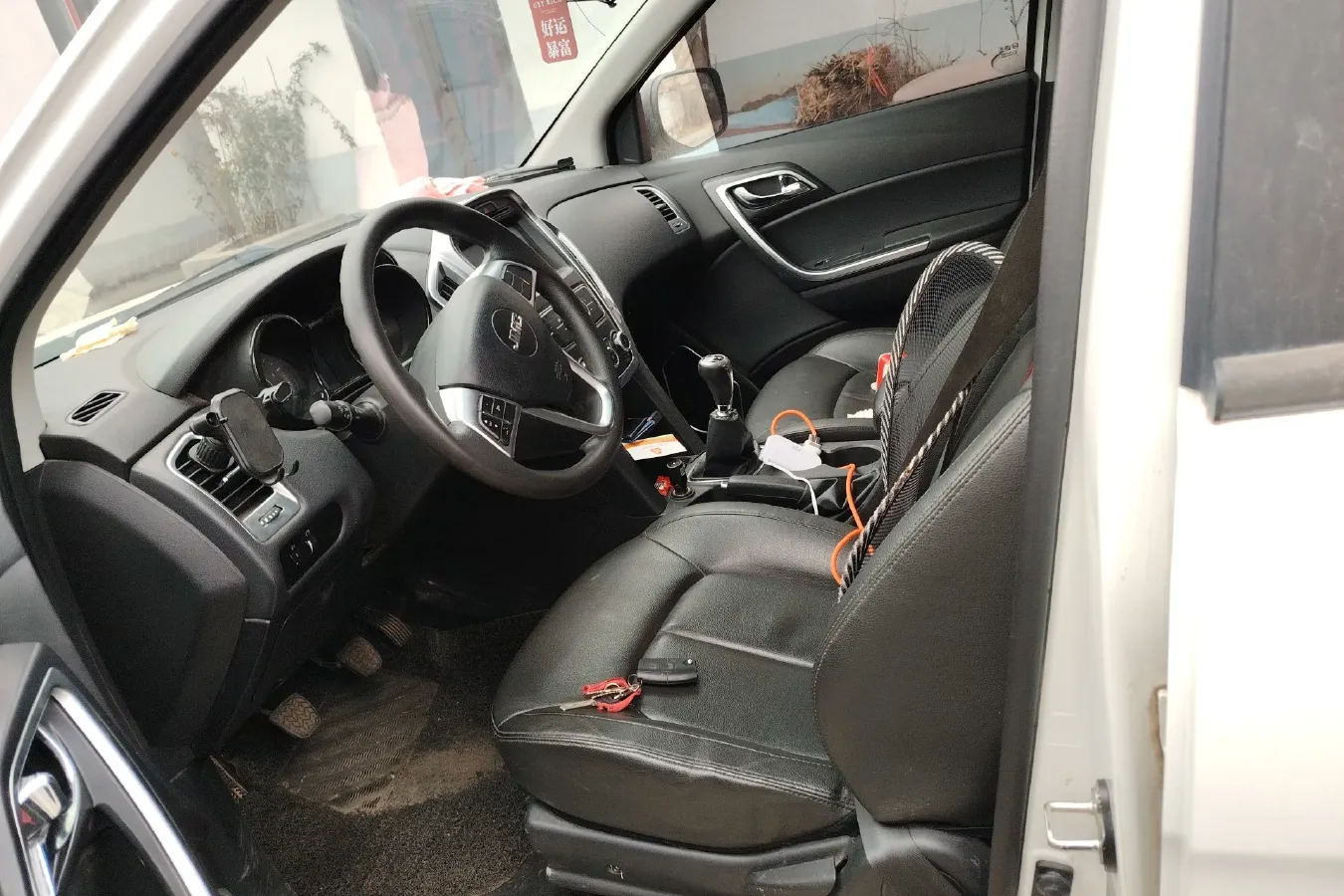 2018 JMC YuHu 3 2.5T 125HP L4 5MT,autocango,china used car exporter,china ev exporter,chinese used car exporter,chinese used ev exporter