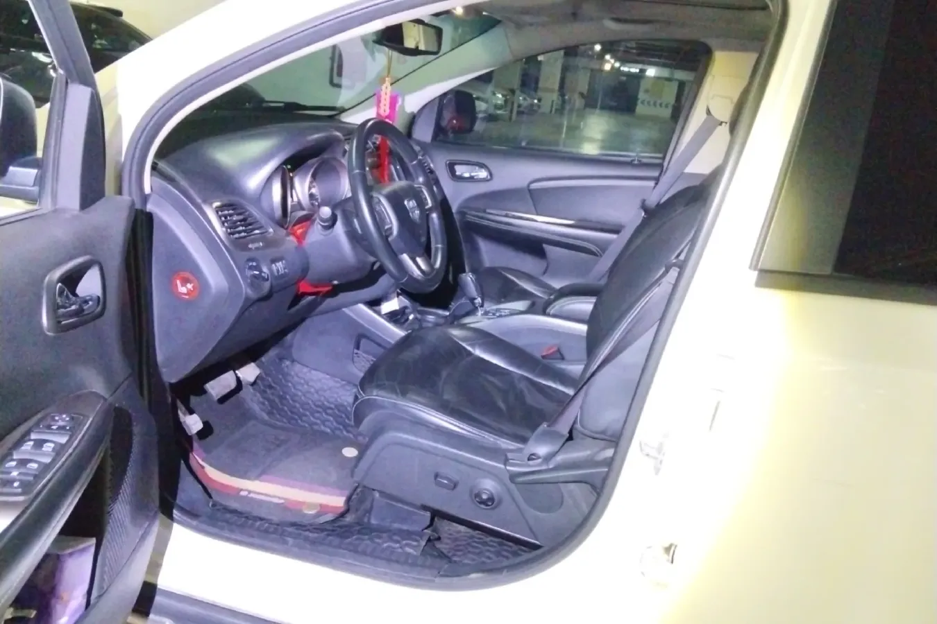 2014 Dodge JCUV 2.4L 170HP L4 6AT,autocango,china used car exporter,china ev exporter,chinese used car exporter,chinese used ev exporter