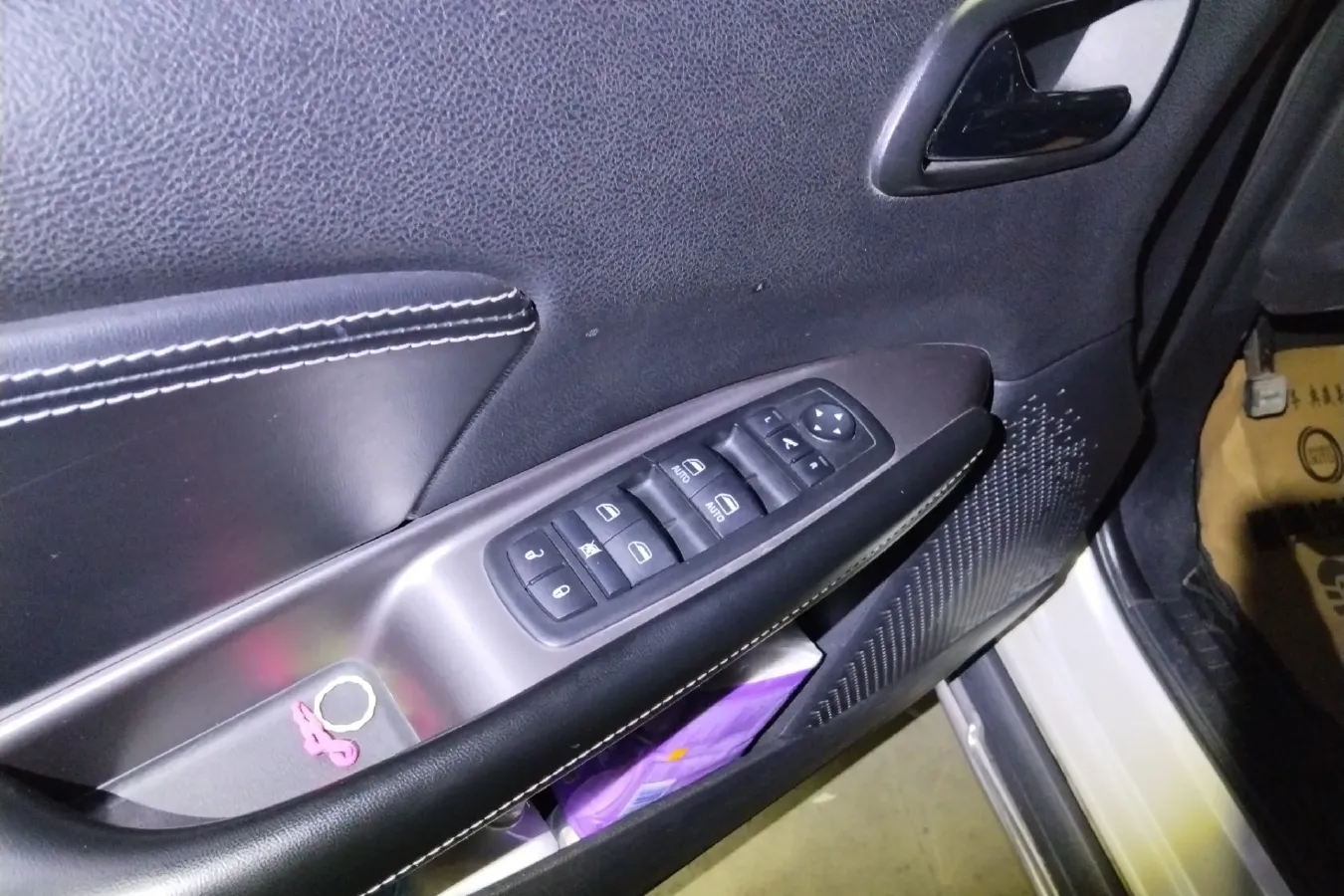 2014 Dodge JCUV 2.4L 170HP L4 6AT,autocango,china used car exporter,china ev exporter,chinese used car exporter,chinese used ev exporter