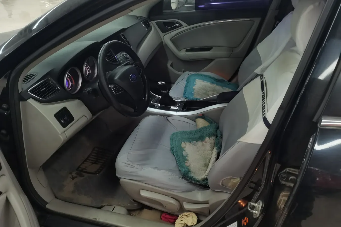 2012 Bestune B90 2.0L 146HP L4 6MT,autocango,china used car exporter,china ev exporter,chinese used car exporter,chinese used ev exporter