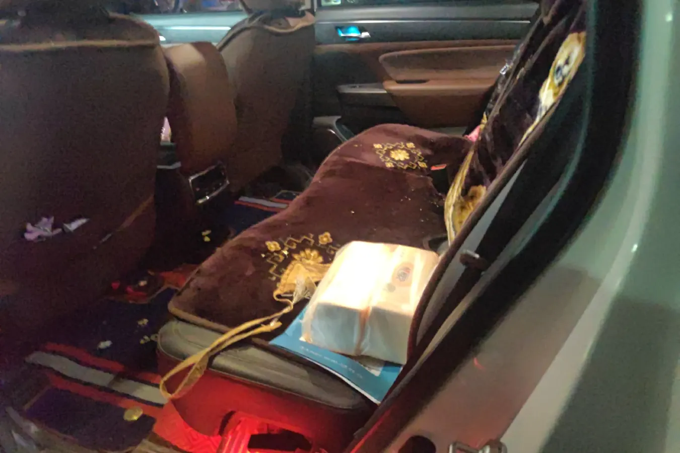 2017 GAC Trumpchi GS8 2.0T 201HP L4 6AT,autocango,china used car exporter,china ev exporter,chinese used car exporter,chinese used ev exporter