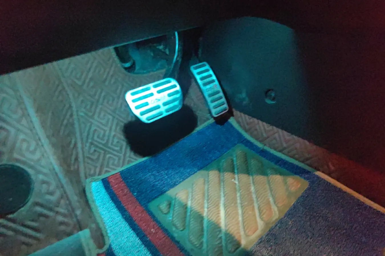 2017 GAC Trumpchi GS8 2.0T 201HP L4 6AT,autocango,china used car exporter,china ev exporter,chinese used car exporter,chinese used ev exporter