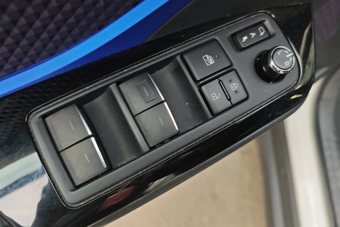 2020 Toyota Izoa E BEV 54.3KWH,autocango,china used car exporter,china ev exporter,chinese used car exporter,chinese used ev exporter