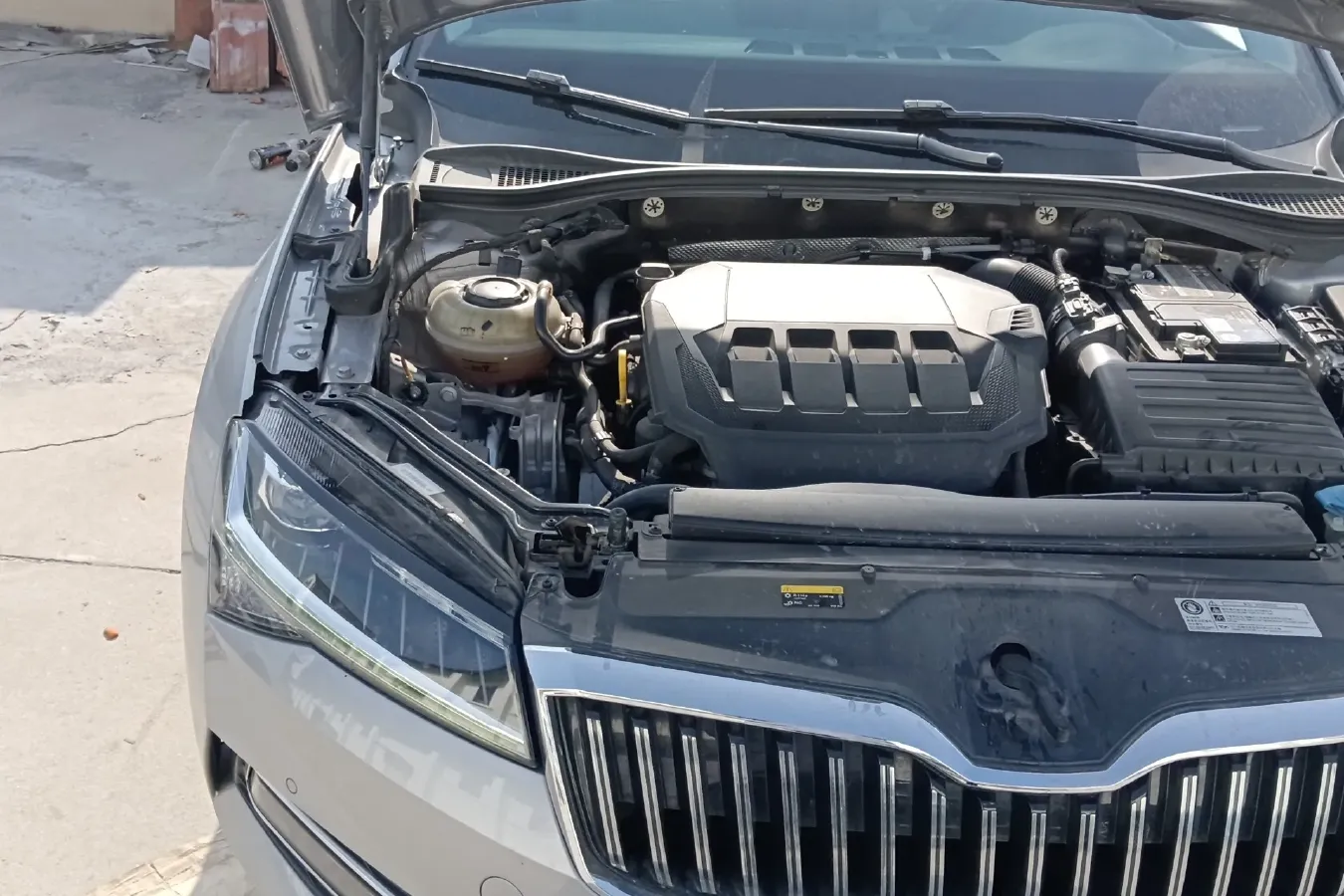 2022 Skoda Superb 2.0T 186HP L4 7DCT,autocango,china used car exporter,china ev exporter,chinese used car exporter,chinese used ev exporter