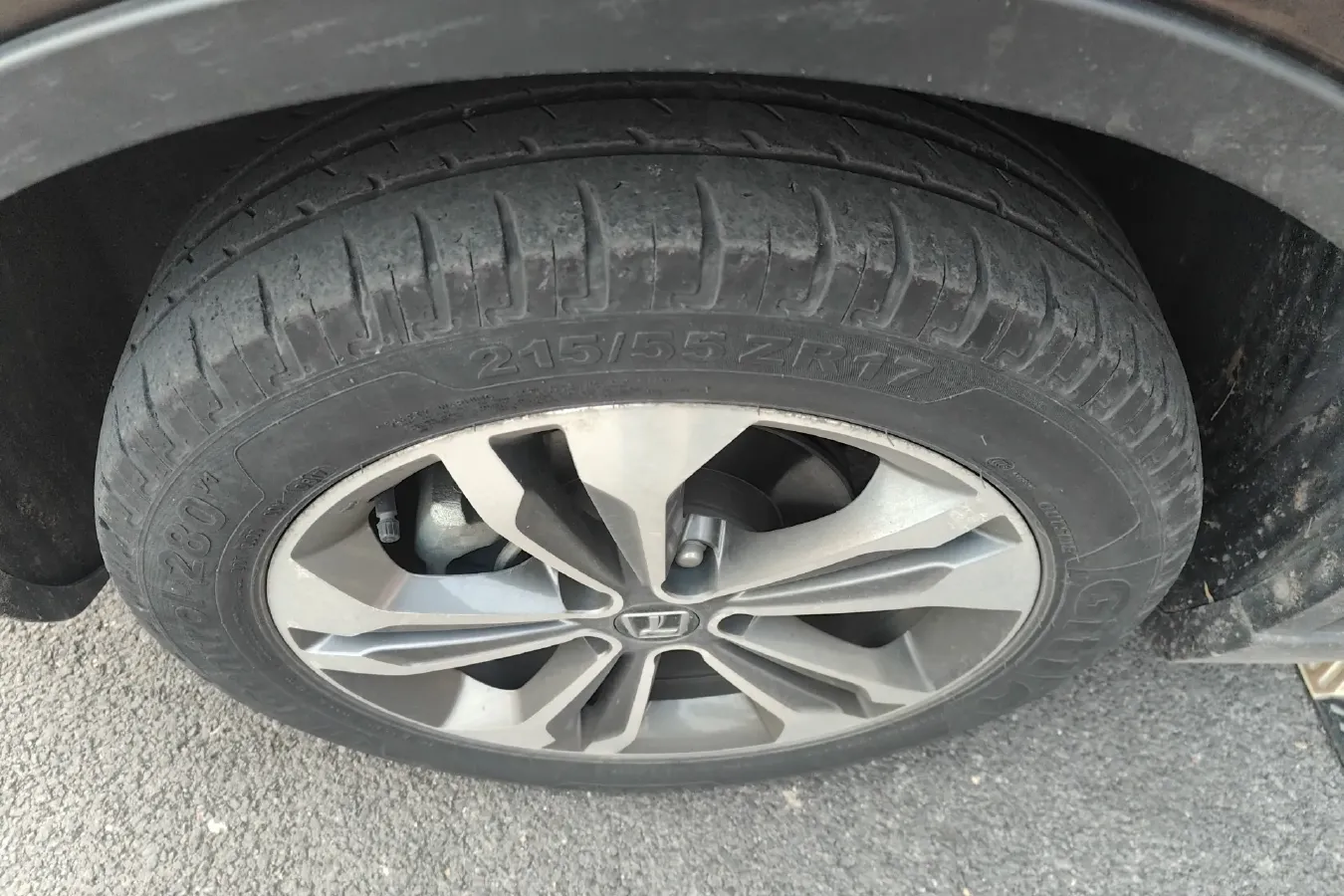 2016 Luxgen 6 SUV 1.8T 180HP L4 6AT,autocango,china used car exporter,china ev exporter,chinese used car exporter,chinese used ev exporter