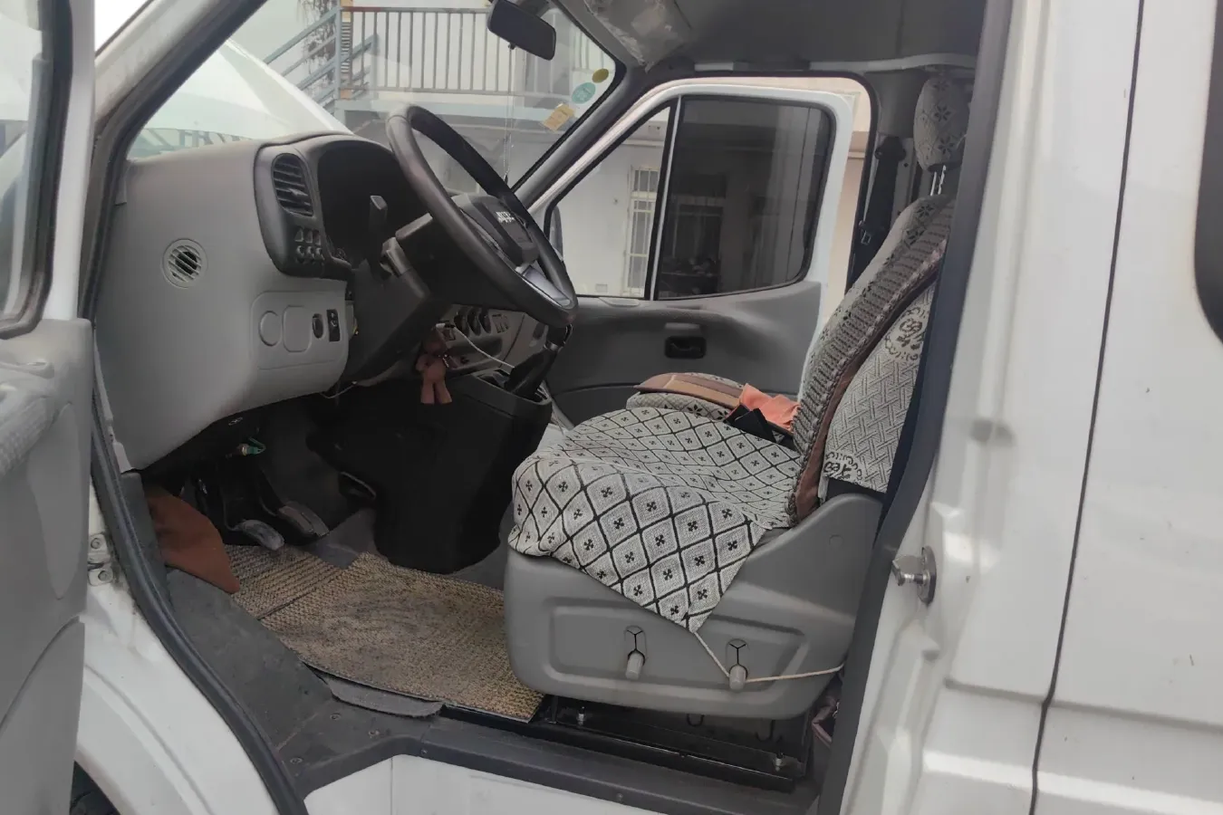 2019 JMC TeShun 2.8T 116HP L4 5MT,autocango,china used car exporter,china ev exporter,chinese used car exporter,chinese used ev exporter