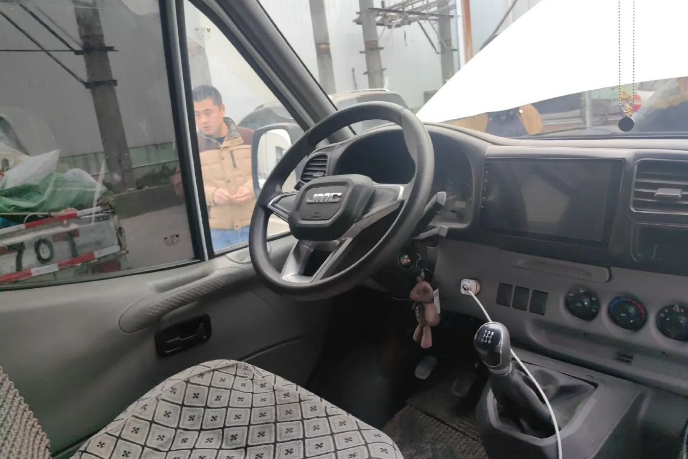 2019 JMC TeShun 2.8T 116HP L4 5MT,autocango,china used car exporter,china ev exporter,chinese used car exporter,chinese used ev exporter