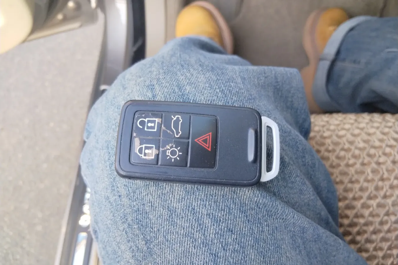 2014 Volvo S80L 2.0T 214HP L5 6AT,autocango,china used car exporter,china ev exporter,chinese used car exporter,chinese used ev exporter