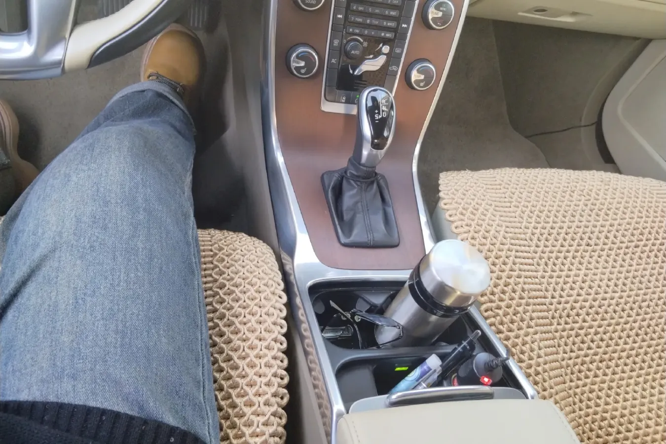 2014 Volvo S80L 2.0T 214HP L5 6AT,autocango,china used car exporter,china ev exporter,chinese used car exporter,chinese used ev exporter