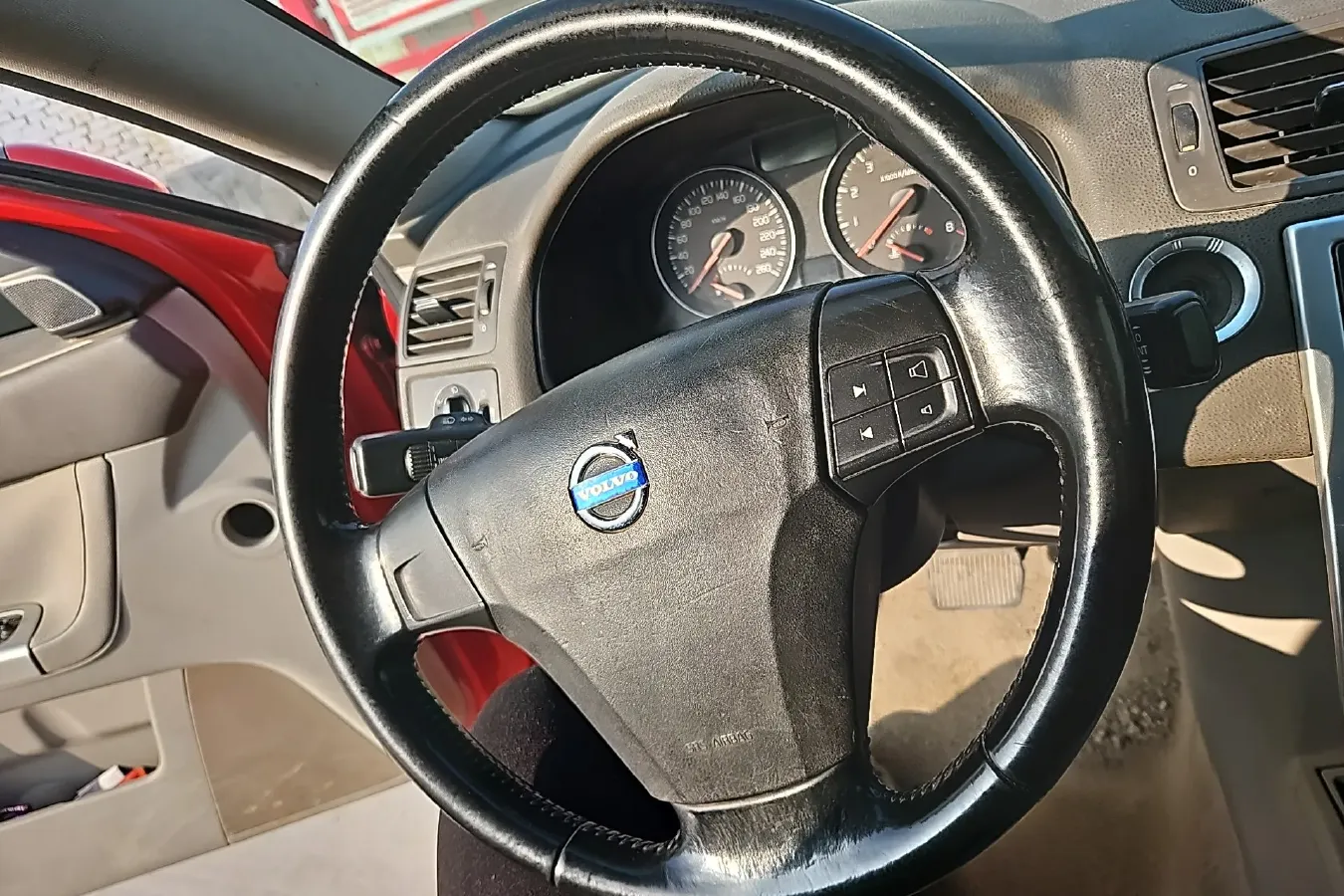 2010 Volvo S40 2.0L 141HP L4 6DCT,autocango,china used car exporter,china ev exporter,chinese used car exporter,chinese used ev exporter
