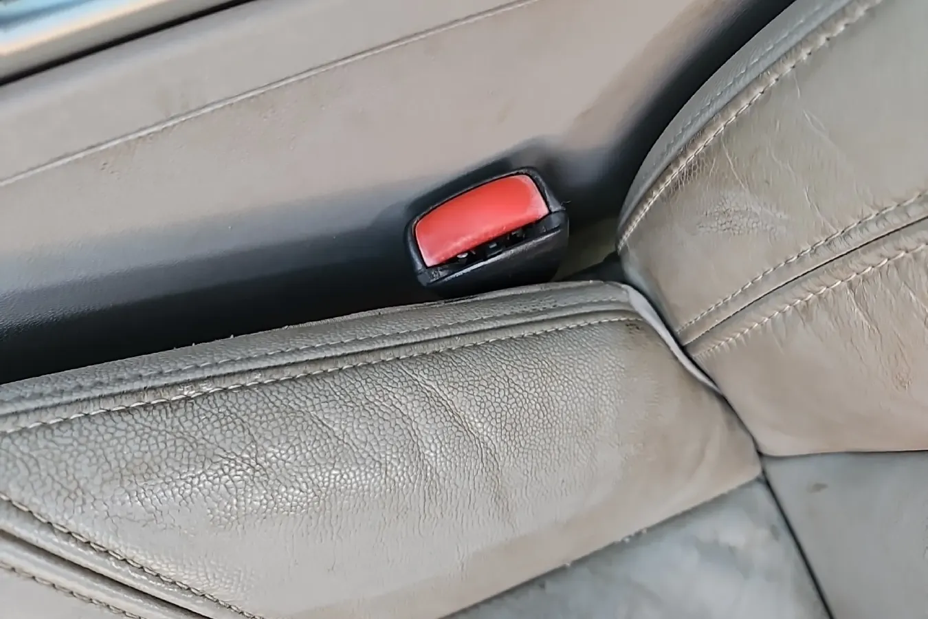 2010 Volvo S40 2.0L 141HP L4 6DCT,autocango,china used car exporter,china ev exporter,chinese used car exporter,chinese used ev exporter