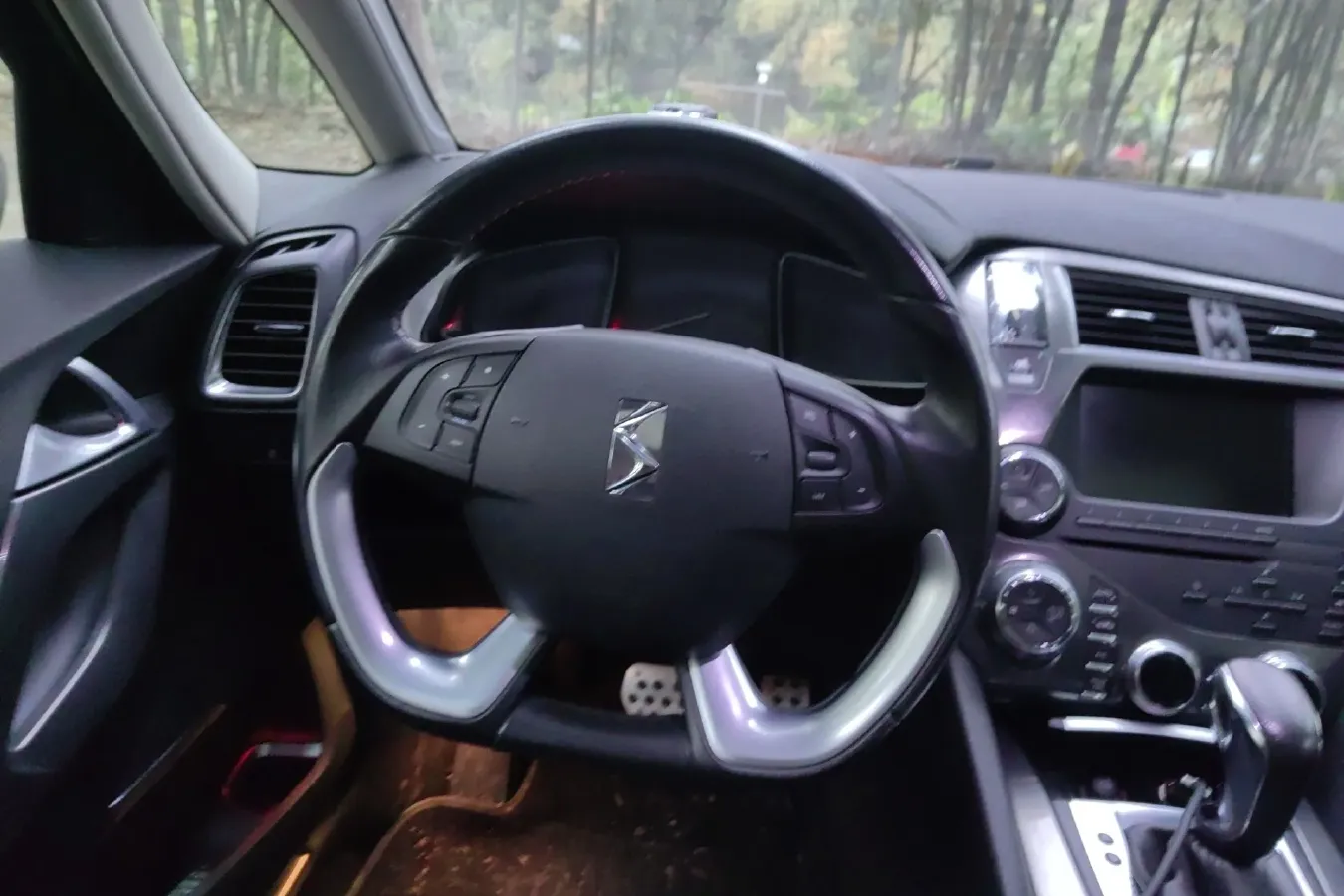 2014 DS 5 1.6T 163HP L4 6AT,autocango,china used car exporter,china ev exporter,chinese used car exporter,chinese used ev exporter