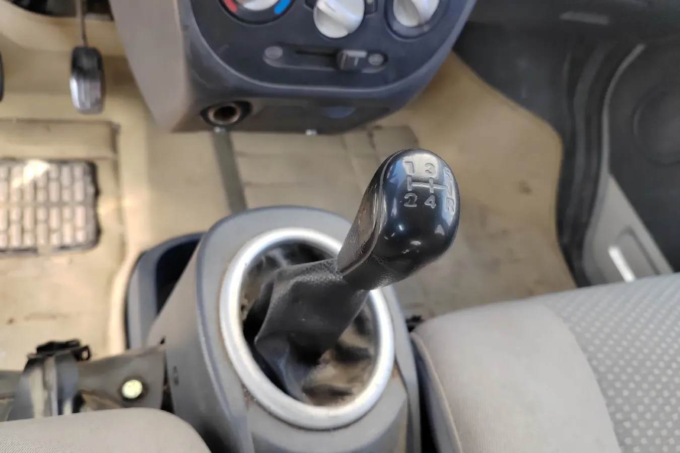 2014 BAIC WeiWang 307 1.2L 86HP L4 5MT,autocango,china used car exporter,china ev exporter,chinese used car exporter,chinese used ev exporter