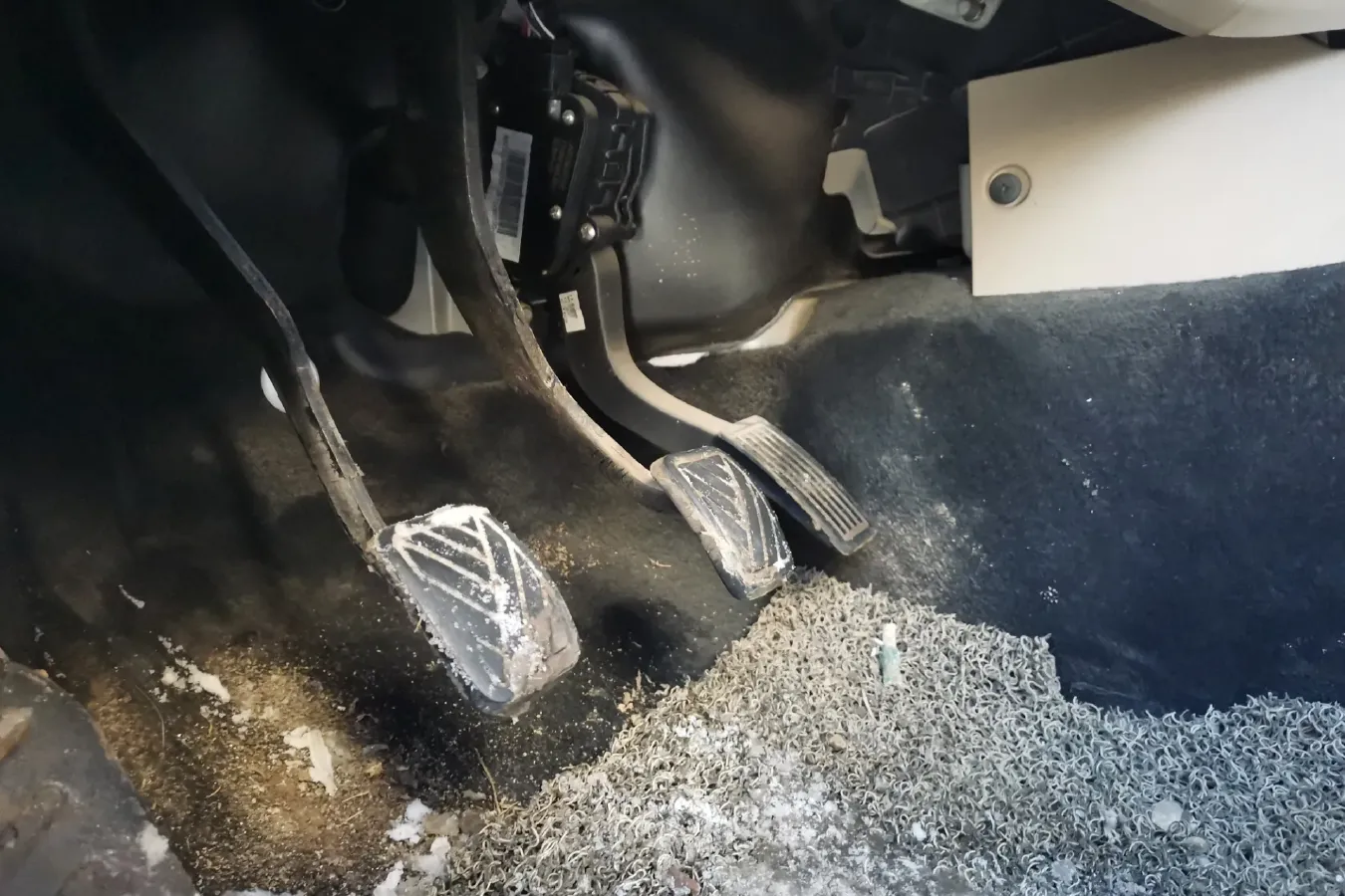 2015 BAIC WeiWang M30 1.5L 116HP L4 5MT,autocango,china used car exporter,china ev exporter,chinese used car exporter,chinese used ev exporter