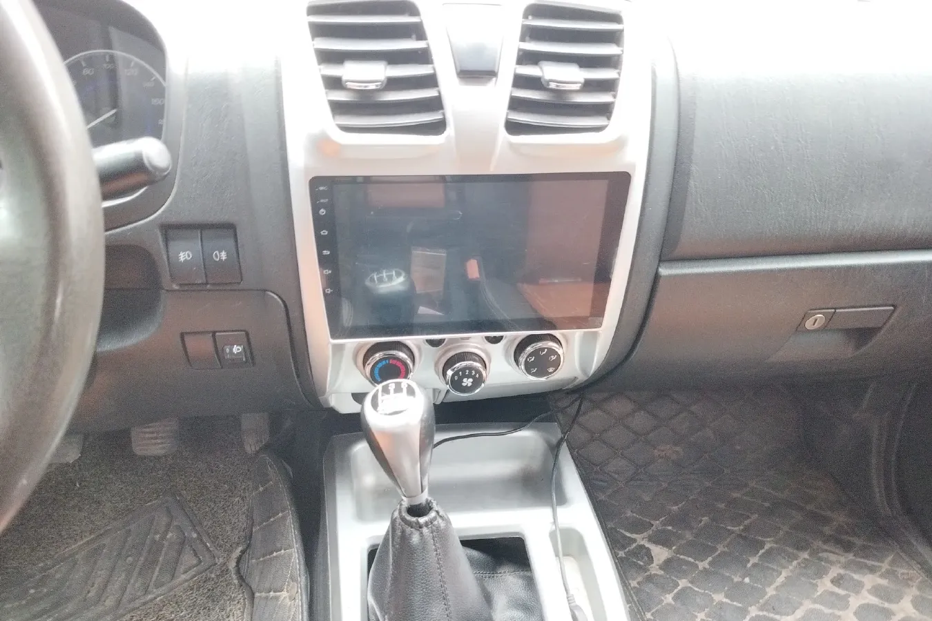 2018 JMC BaoDian 2.9T 125HP L4 5MT,autocango,china used car exporter,china ev exporter,chinese used car exporter,chinese used ev exporter