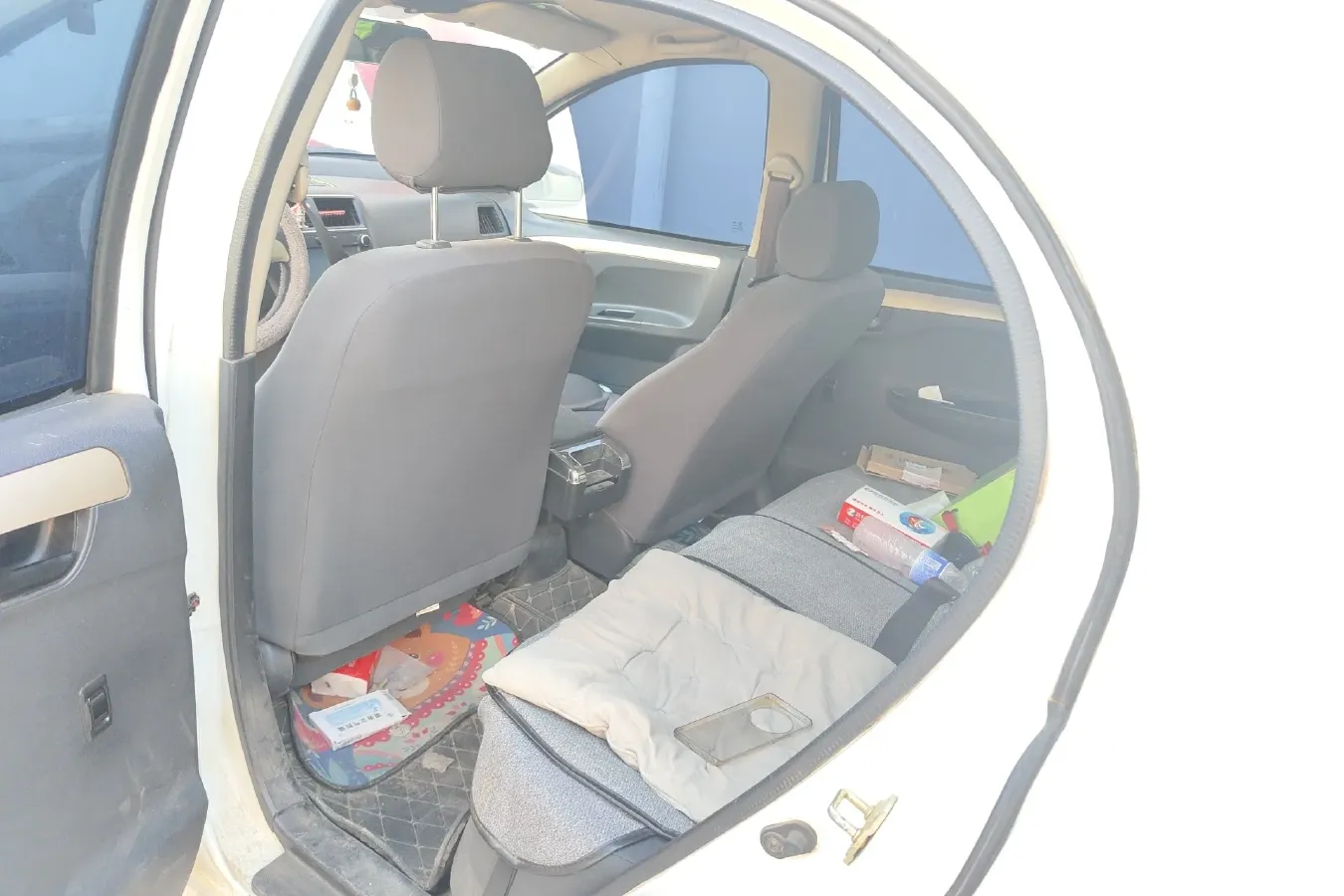 2012 FAW Vita V5 1.5L 102HP L4 5MT,autocango,china used car exporter,china ev exporter,chinese used car exporter,chinese used ev exporter