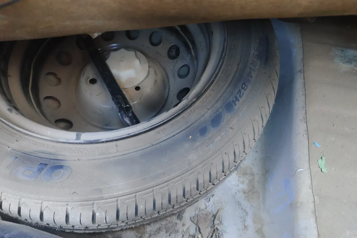 2012 FAW Vita V5 1.5L 102HP L4 5MT,autocango,china used car exporter,china ev exporter,chinese used car exporter,chinese used ev exporter