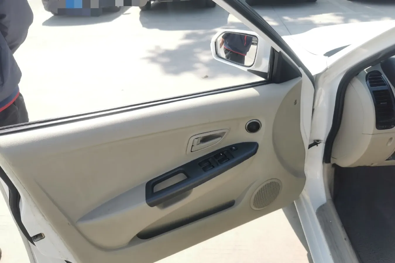 2012 Soueast V3 1.5L 120HP L4 5MT,autocango,china used car exporter,china ev exporter,chinese used car exporter,chinese used ev exporter