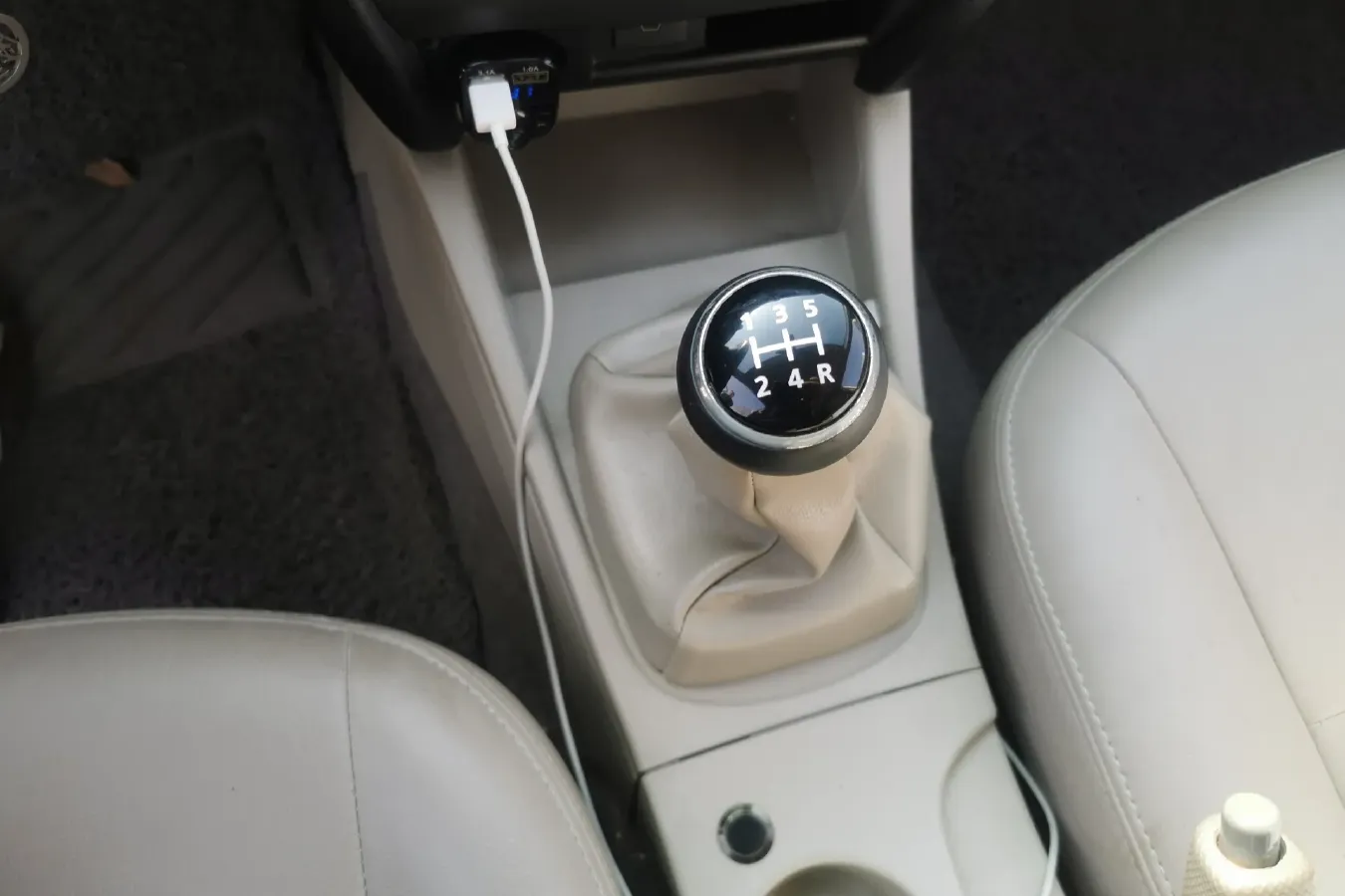 2012 Soueast V3 1.5L 120HP L4 5MT,autocango,china used car exporter,china ev exporter,chinese used car exporter,chinese used ev exporter