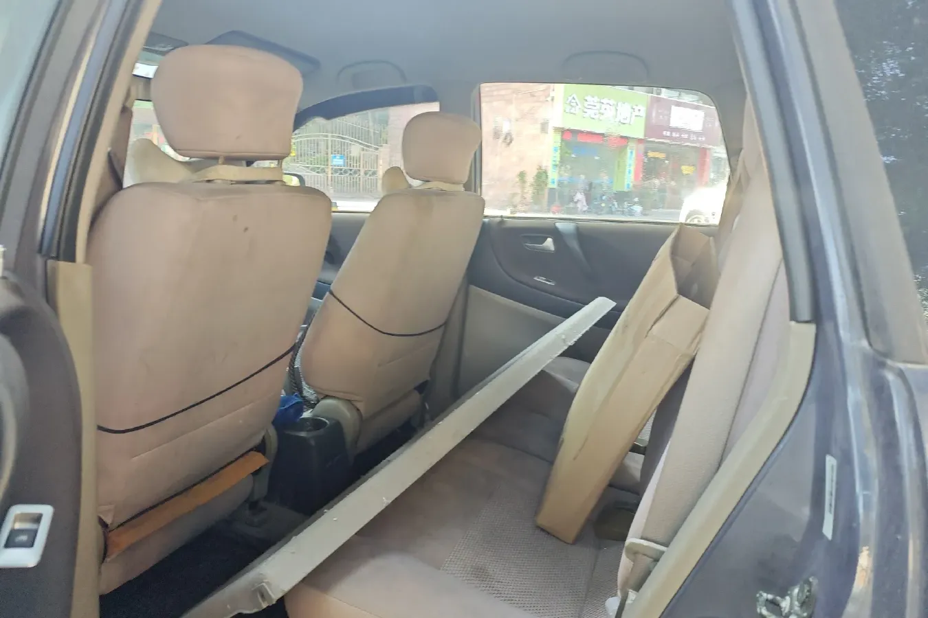 2011 Suzuki Liana 1.4L 99HP L4 5MT,autocango,china used car exporter,china ev exporter,chinese used car exporter,chinese used ev exporter