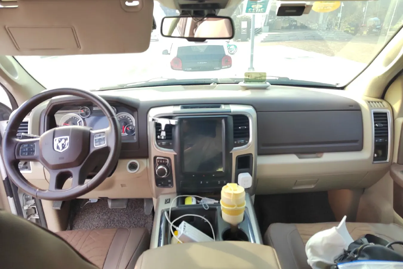 2011 RAM Trucks 5.7L 395HP V8 5AT,autocango,china used car exporter,china ev exporter,chinese used car exporter,chinese used ev exporter