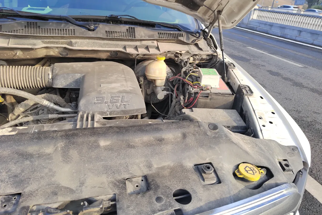 2011 RAM Trucks 5.7L 395HP V8 5AT,autocango,china used car exporter,china ev exporter,chinese used car exporter,chinese used ev exporter