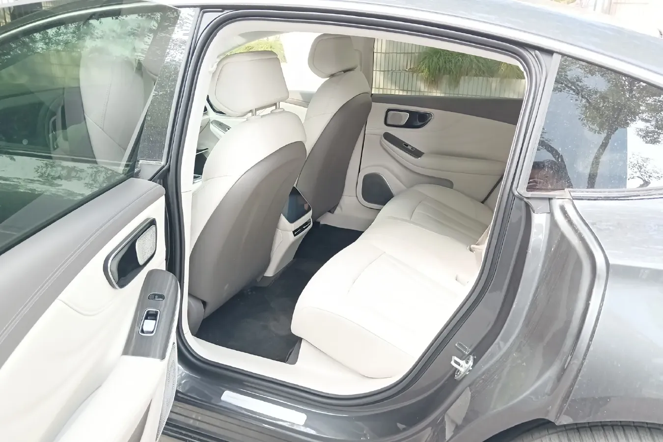 2023 Rising Auto F7 BEV 77KWH,autocango,china used car exporter,china ev exporter,chinese used car exporter,chinese used ev exporter