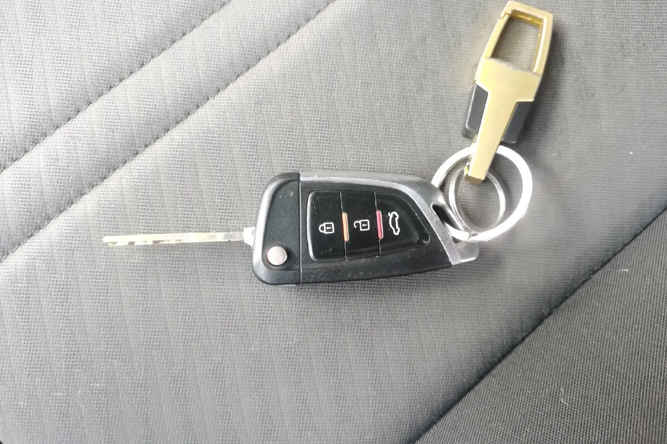 2016 BeiJing Auto Senova X55 1.5L 116HP L4 5MT,autocango,china used car exporter,china ev exporter,chinese used car exporter,chinese used ev exporter